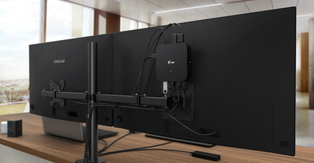 i-tec USB-C HDMI DP Docking Station with Power Delivery 100 W + i-tec Universal Charger 100 W